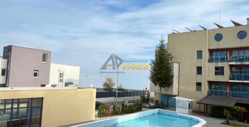 Просторен луксозен апартамент с гледка море в нова сграда