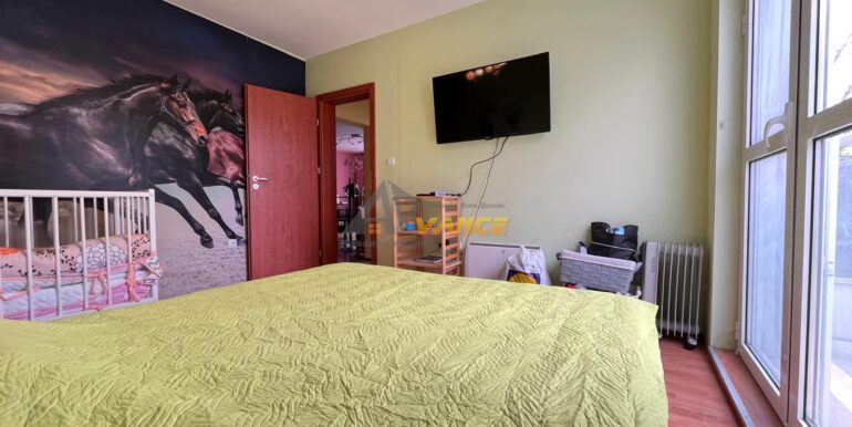 Ravda-2-bedroom-parking3