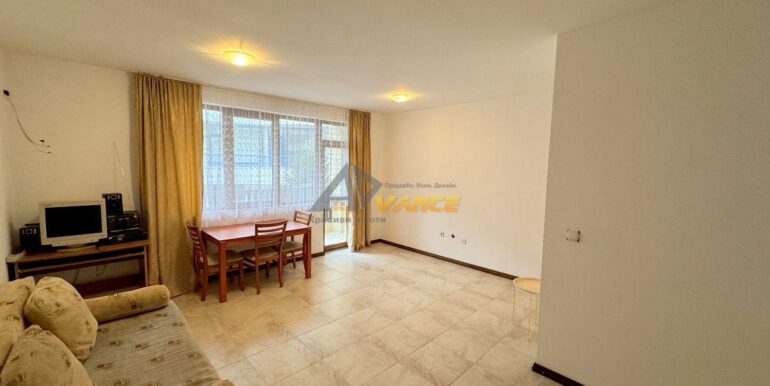 ravda-bay-pool-2-room0