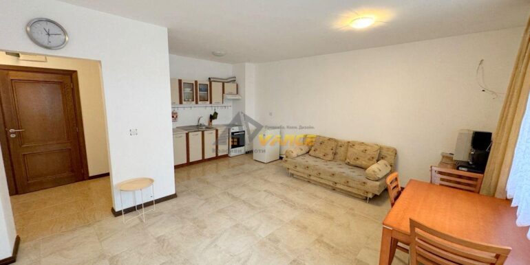 ravda-bay-pool-2-room3