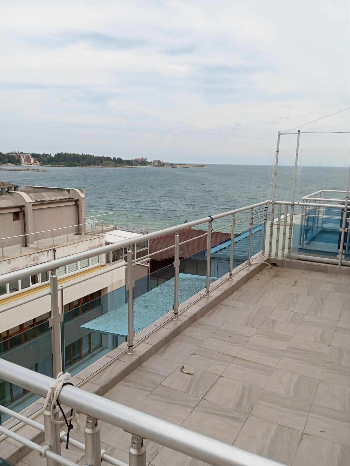 Двухкомнатная квартира с видом на море
