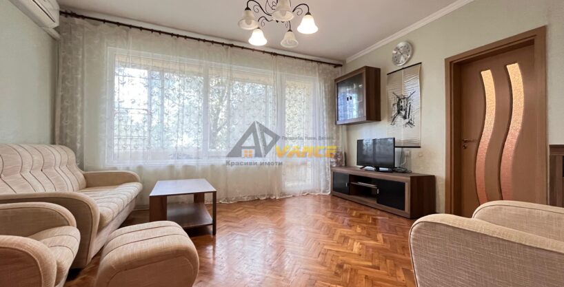 🏡Нова по-ниска цена! Просторен апартамент в сърцето на Бургас – ж.к. Лазур, до Морската градина и Флора Панорама!