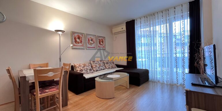 ravda-melia-sea-pool-two-room1